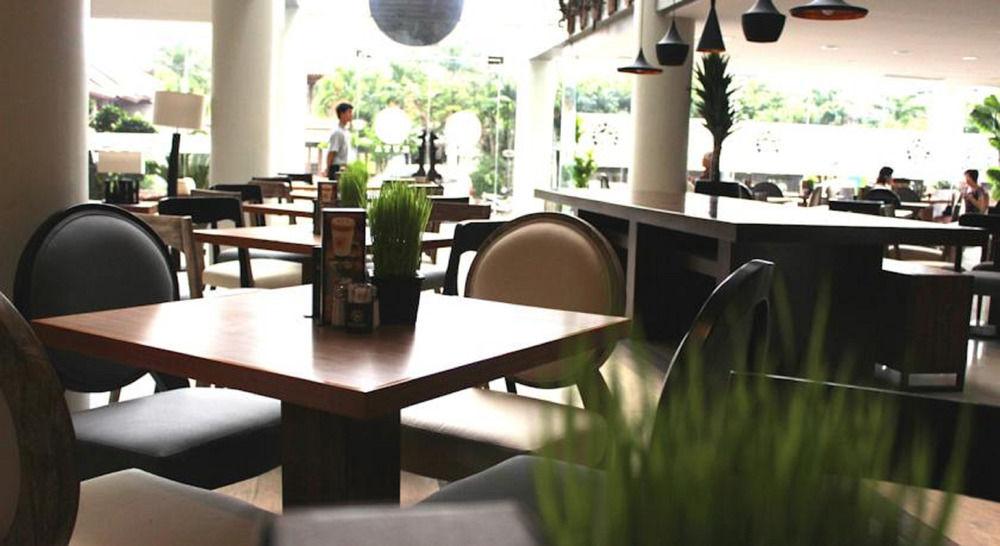 Primebiz Hotel Kuta Kuta Lombok Zewnętrze zdjęcie